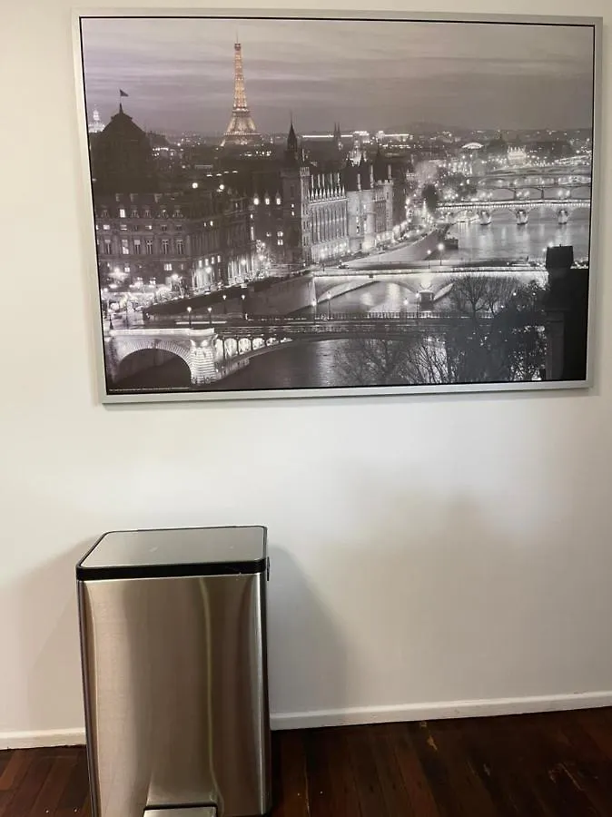 Cozy 3 Bedroom And Office Space In Center Of Kallangur 0*,  Australien