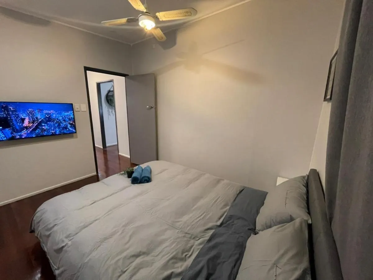 Lejlighed Cozy 3 Bedroom And Office Space In Center Of Kallangur Australien